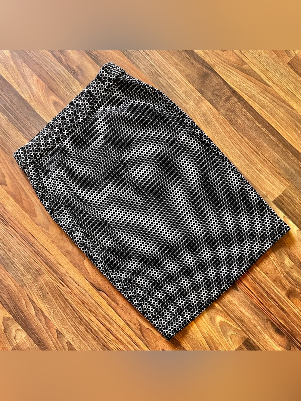 Elle pencil skirt - Picture 2 of 2